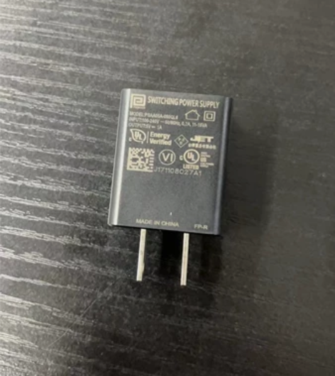 手机usb充电头   美规5V1A黑色2个...