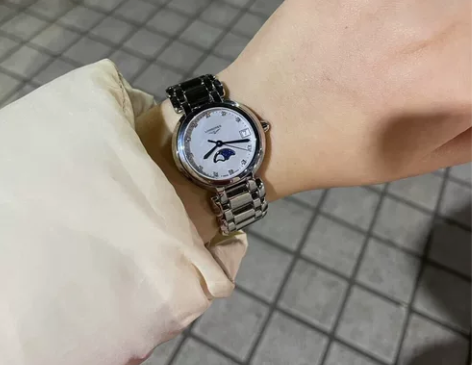 浪琴心月女表女士手表 2021年于商场专柜...