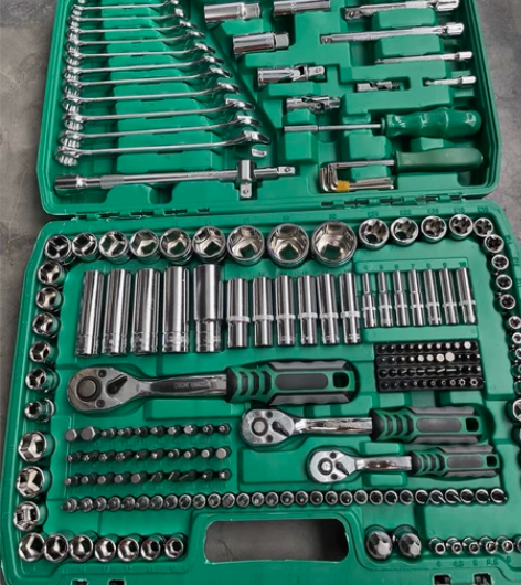 4S店搬迁剩余3套121件套装汽修工具箱套...