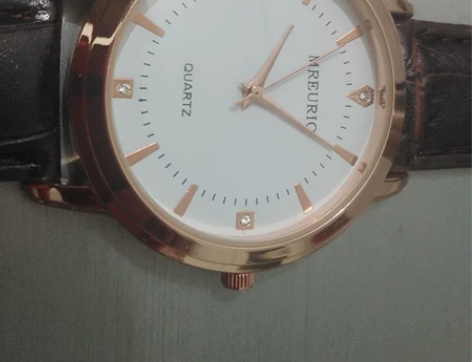 中老年男女石英表，是爸妈去广东旅游带回送亲...