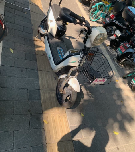 二手电动车专卖出去  最近要搬家所以准备卖...