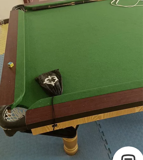 台球桌，送巧克粉，台罩，三根公杆，三根双节...