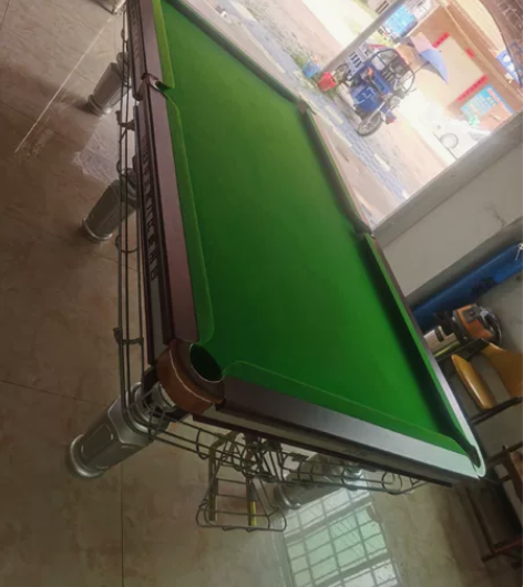 中式黑8比赛台球桌！9成新，用不到一个月倒...