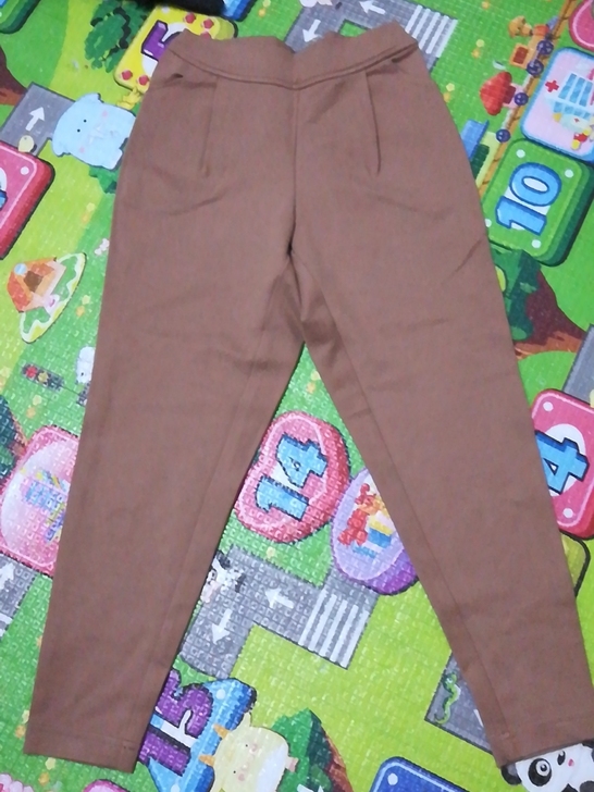 几乎全新，秋冬款弹力，棕色休闲裤，万能腰，...