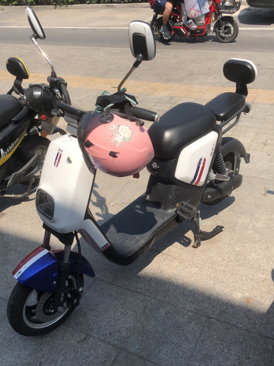 欧派电动车，买了一年不到，新国标，买时29...