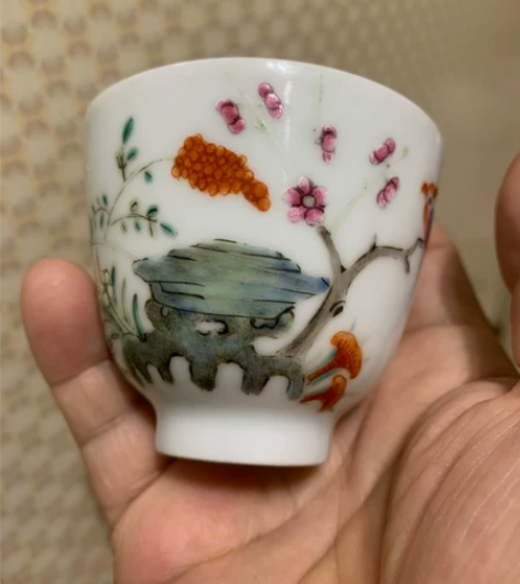 粉彩杯,全品无瑕疵,高6厘米口直径7.5厘...