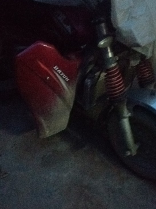 大运三轮摩托，200的发动机，现在闲置，手...