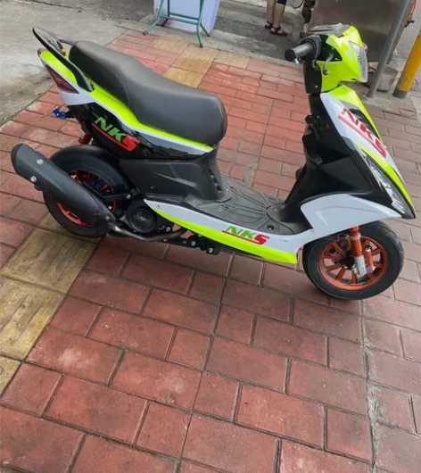 原装雅马哈改外观 爽快价2300 感兴趣的...