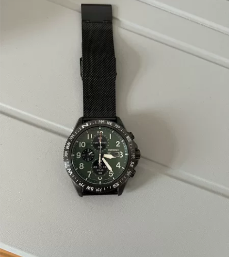 精工机械手表。不带了，售出不退换，顺丰包邮...