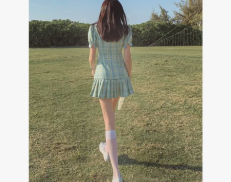 法式甜美复古格子连衣裙女春改良版收腰百褶裙...