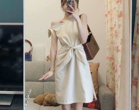 轻奢开叉短裙子夏季法式显瘦性感气质女神范小...