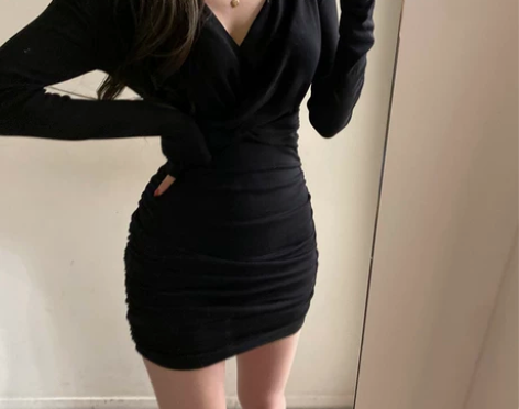 法式纯欲高级设计性感小众辣妹气质时尚修身V...