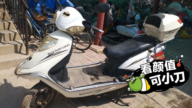 车子因闲置时间太久，8块电池亏电己报废，其...