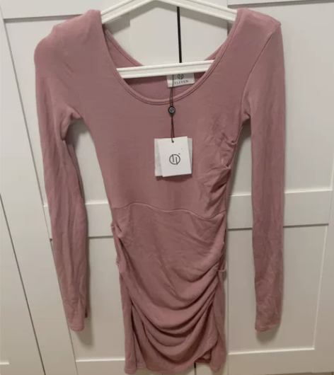 紧身包臀裙 顺丰包邮 感兴趣的话点“我想要...