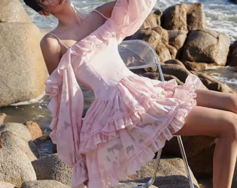 越南小众甜美粉艺术重工ins法式灯笼袖礼服...