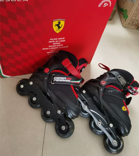 法拉利轮滑鞋儿童溜冰鞋全套装男童女童小孩旱...