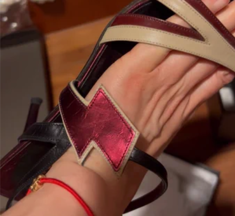 意大利产专柜自购正品miumiu凉鞋 36...