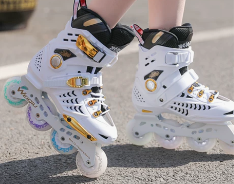 溜冰鞋成人专业平花轮滑鞋男女成年初学者花式...