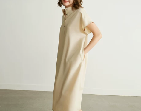 法曼萱高端米白色连衣裙女长款2021新款夏...