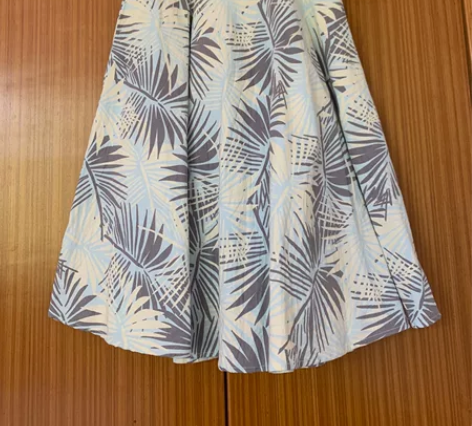 闲置:花系淡色中裙 腰围62cm左右 两侧...