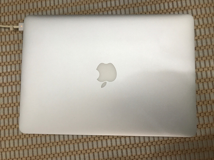 苹果MacBook Air笔记本电脑轻薄本...