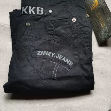 闲置，31码休闲裤 感兴趣的话点“我想要”...