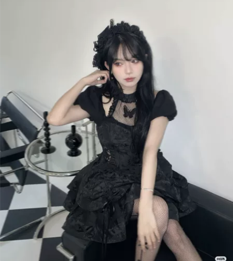 蝴蝶骨s换l码（m也行），只换不出 感兴趣...