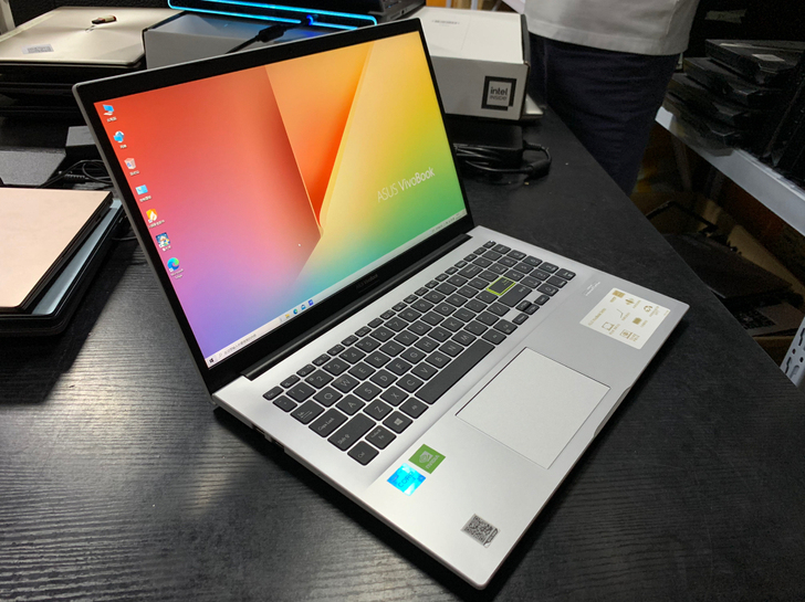商务本 华硕 V5050E 16G 512...