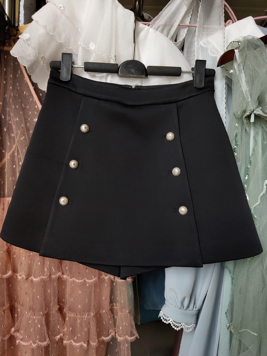 卓雅专柜珍珠短裤