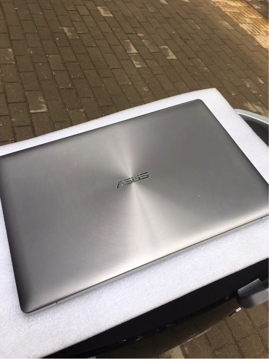 华硕飞行堡垒四核独显游戏本，四代I7四核处...