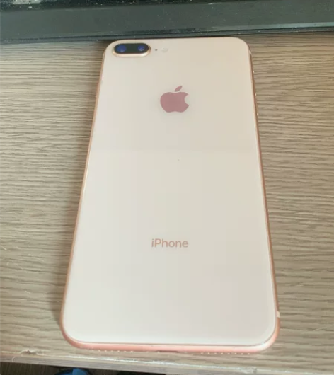 苹果8plus  64G  换过摄像头，其...