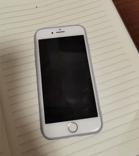 苹果8 美版无锁的 64g 女朋友之前用的...