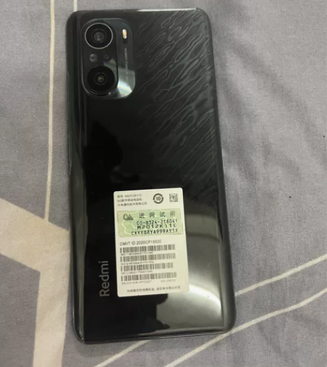 红米k40   8G256G九成新  屏幕...