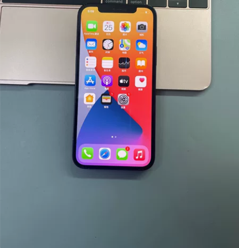 苹果12国行128G,全原装。黑色,电池9...