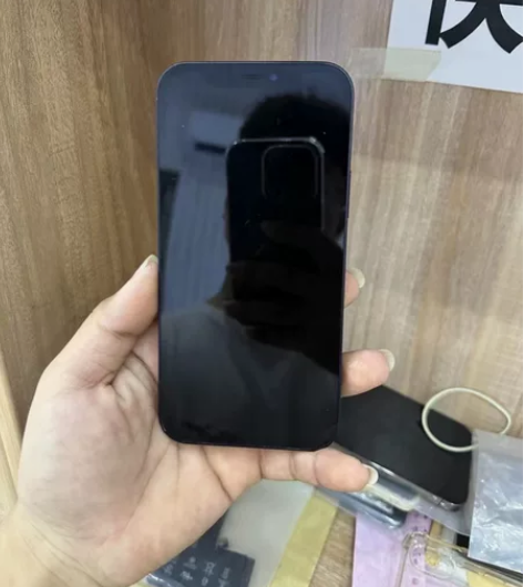 12无锁128g  功能全好  成色可以 ...