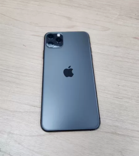 预售一台：精品黑色国行11promax 6...