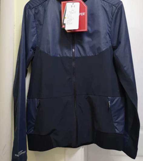 安德玛UA男士拉链立领防风夹克外套上衣，全...