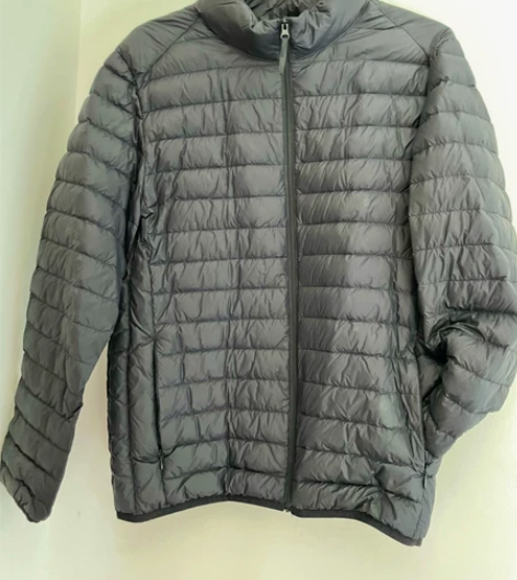 男士羽绒服 薄款 感兴趣的话点“我想要”和...