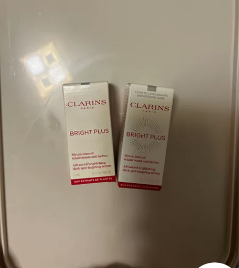 娇韵诗淡斑精华 专柜实体店购买 一个3ml...