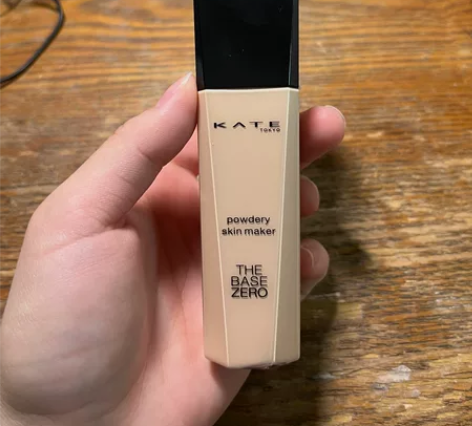 kate粉底白管00 九成新 感兴趣的话点...