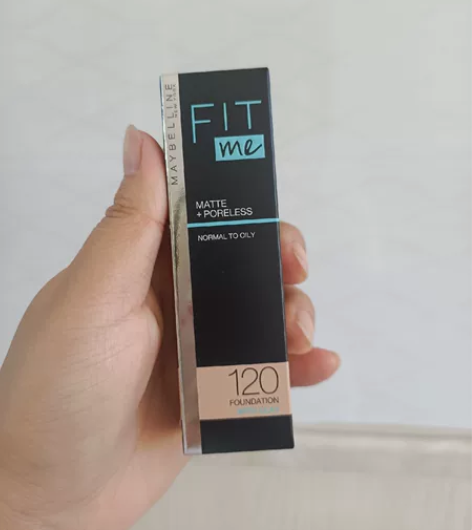 美宝莲粉底控油持久遮瑕 色号120