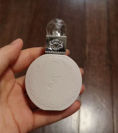 jill stuart 气球粉底 很好用的...