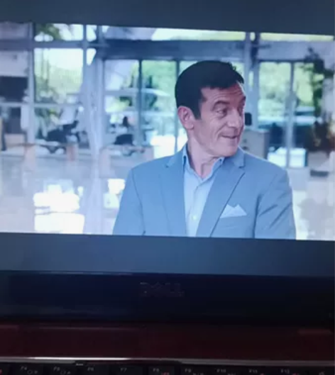 戴尔，系统在下图，运行非常流畅，i3处理器...