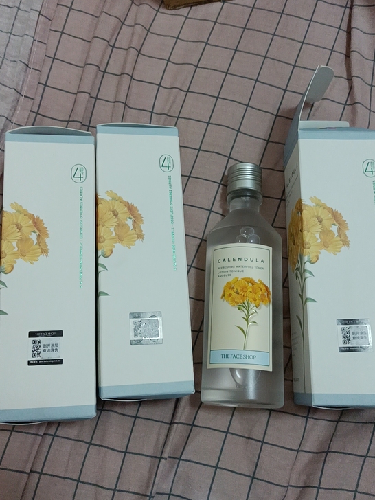 菲诗小铺金盏花爽肤水