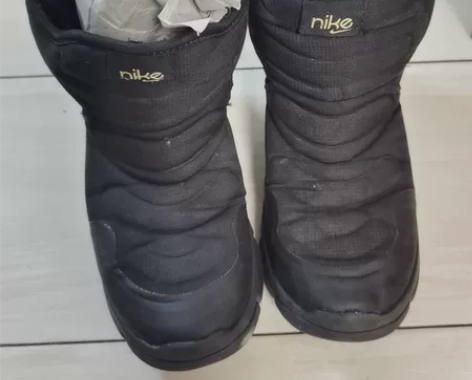 耐克32.5，棉鞋，专柜购入，鞋内长21c...