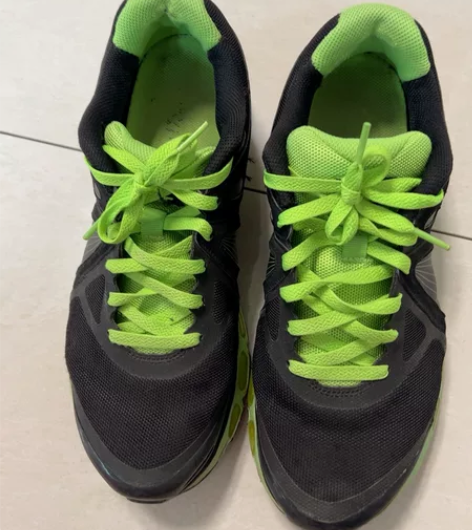 耐克运动鞋! 感兴趣的话点“我想要”和我私...