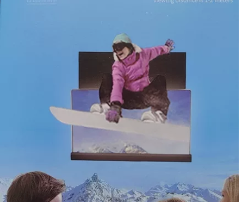 这是手机屏幕放大镜呀～ 因为读高中居家隔离...