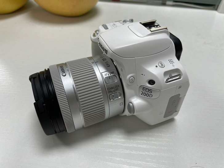 佳能200D+18-55STM套机，成色看...