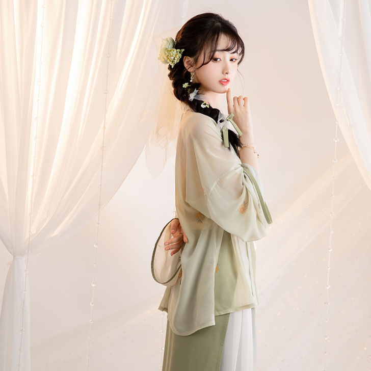 池夏 民族装舞台装穿过一次，很好看，不断更...