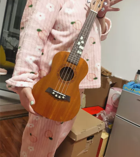 尤克里里 闲置出售，品相非常完好（限天津同...